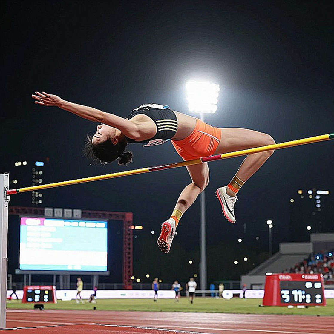Amy Hunt, 22.10 Seconds, and the Noise No Stopwatch Can Measure Amy Hunt, 22.10 Seconds, and the Noise No Stopwatch Can Measure