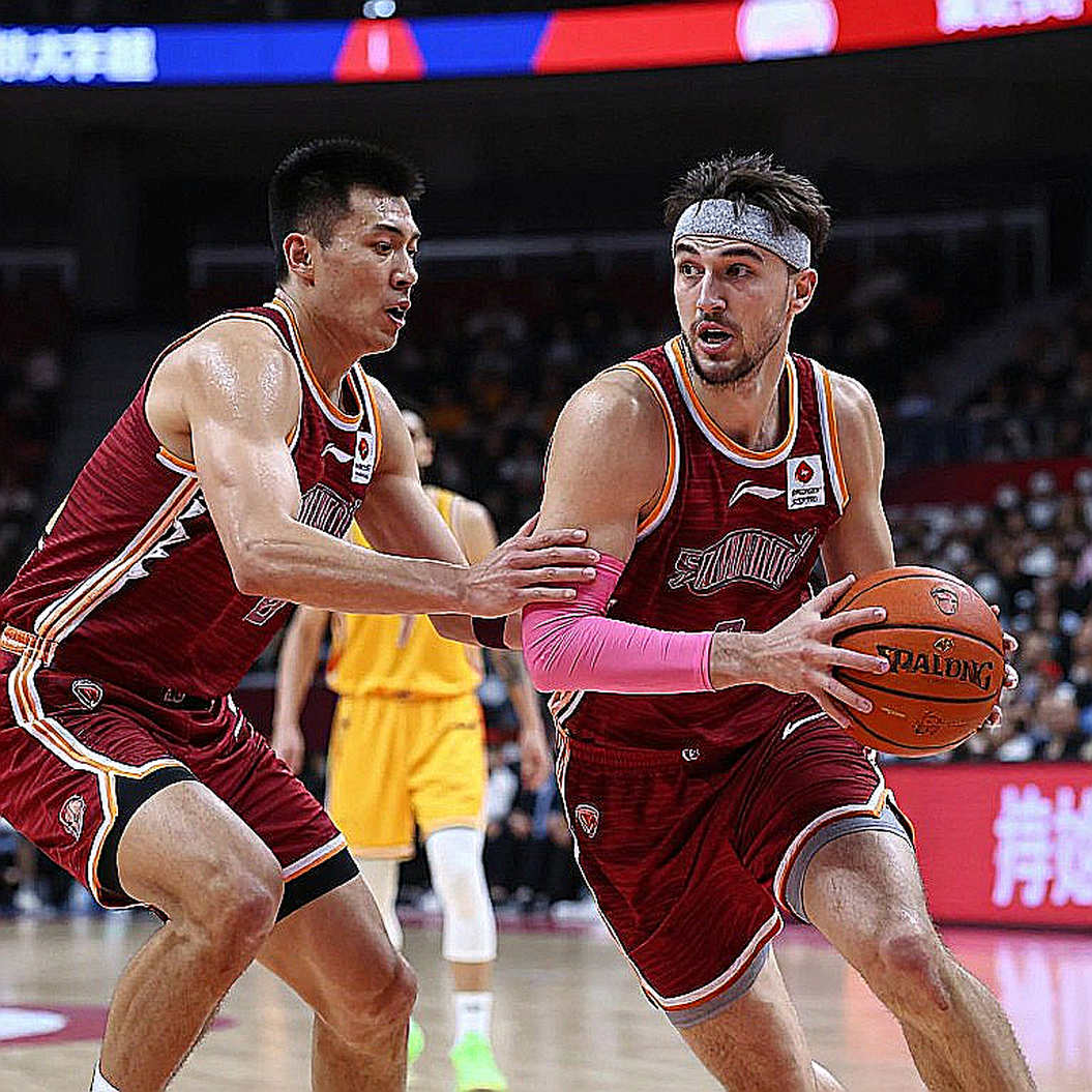 Bảng dữ liệu trống giữa mùa chuyển nhượng NBA: cái bẫy của những kết luận không nguồn