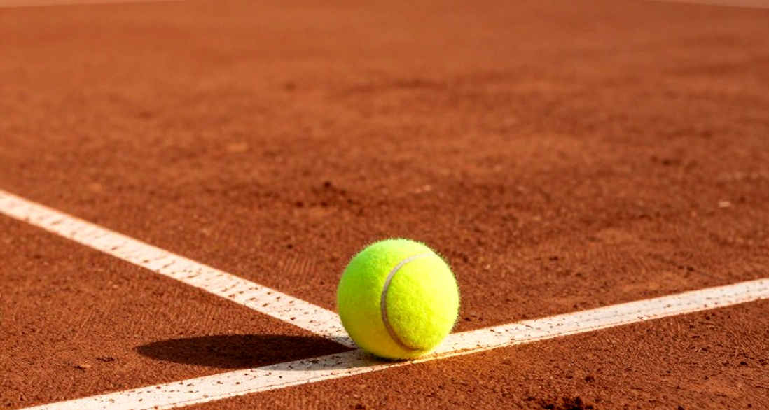 Bảng dữ liệu tennis trống rỗng: bài học từ một bản phân tích không có gì để đọc
