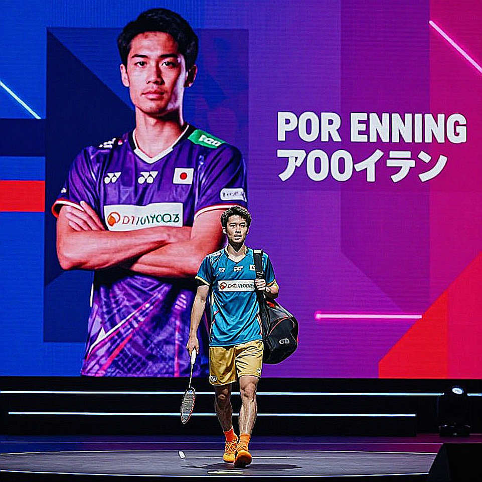 Alwi Farhan tập cùng Kento Momota trước Asian Games 2026: Bài toán dữ liệu của một tay vợt đang lên
