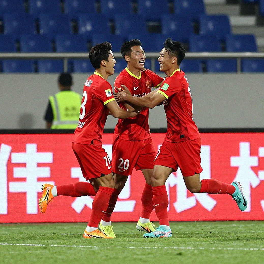 Kỳ chuyển nhượng V.League và tuyến giữa chưa được giải của đội tuyển Việt Nam Kỳ chuyển nhượng V.League và tuyến giữa chưa được giải của đội tuyển Việt Nam