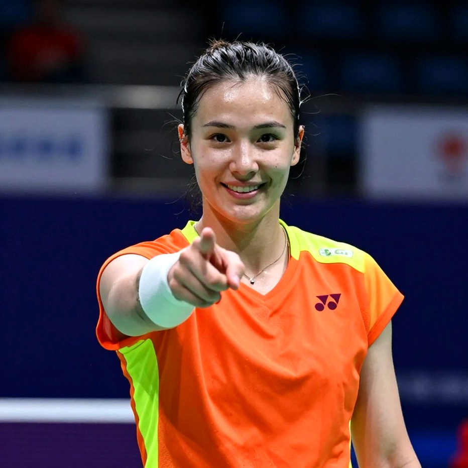 Alwi Farhan tập với Kento Momota trước Asian Games 2026: thứ thực sự được truyền lại
