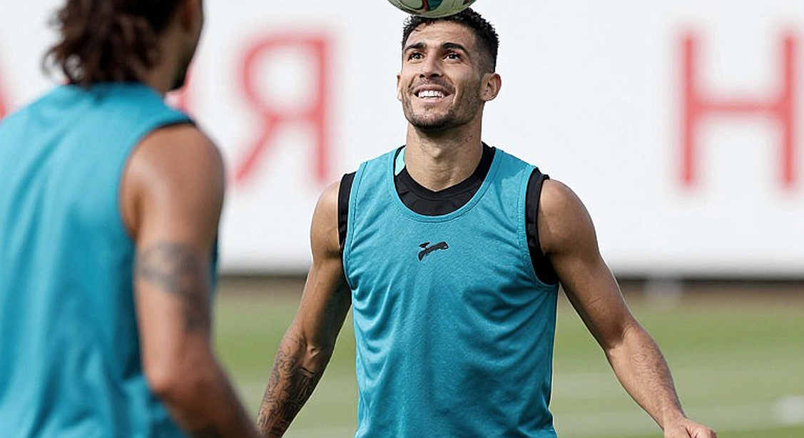 Derby Madrid và sự thật nằm ngoài sân cỏ: Lời ca ngợi từ một chiếc loa gọi sai tên